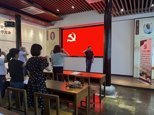 https://wxtyzx.wxlxjy.com/contents/sitefiles2065/10327163/images/47857108.jpg