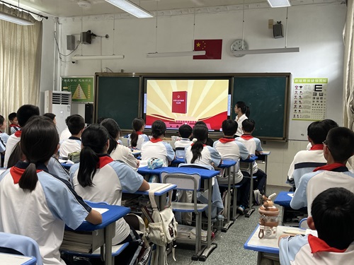 课堂主渠道(1).jpg